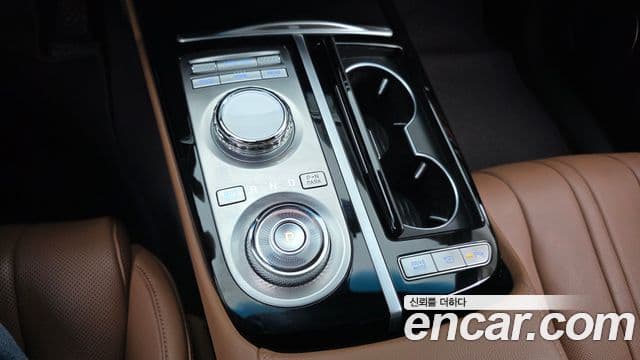 Genesis Electrified G80 2023 — Şəkil 9/20