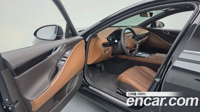 Genesis Electrified G80 2023 — Şəkil 10/20