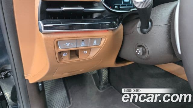 Genesis Electrified G80 2023 — Şəkil 12/20