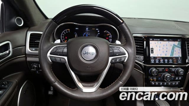 Jeep Grand Cherokee 2019 — Şəkil 13/20