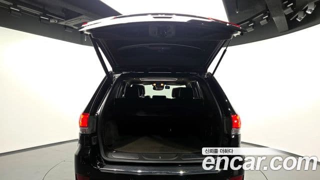 Jeep Grand Cherokee 2019 — Şəkil 20/20