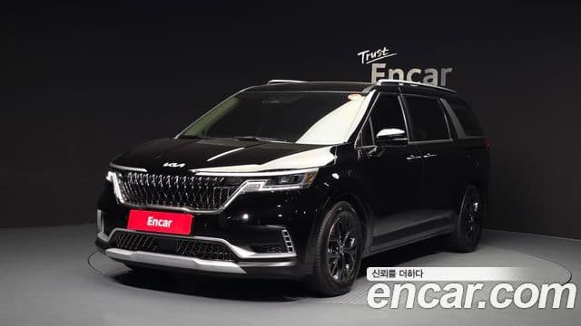 Kia Carnival 2022 — Фото 1/20