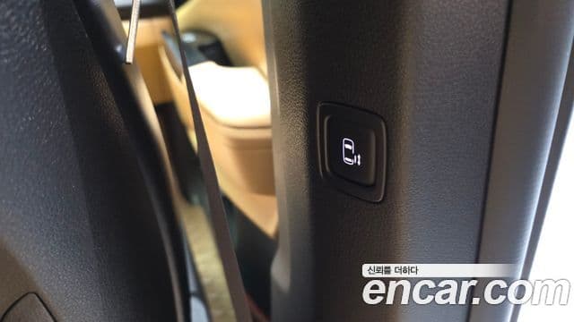 Kia Carnival 2022 — Şəkil 16/35