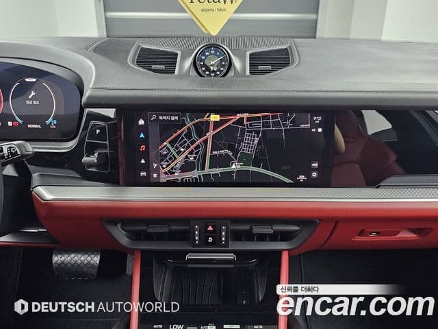Porsche Cayenne 2024 — ფოტო 14/20