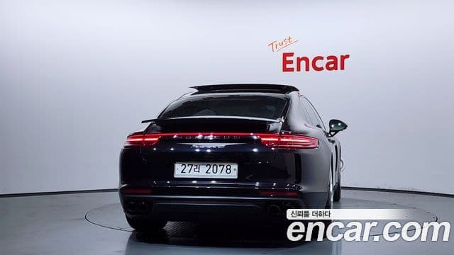 Porsche Panamera 2018 — Фото 4/20