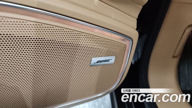 Porsche Panamera 2018 — Photo 27/36