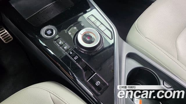 Kia Niro 2022 — Фото 7/20