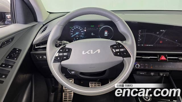 Kia Niro 2022 — Фото 12/20
