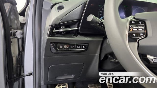 Kia Niro 2022 — Фото 15/20
