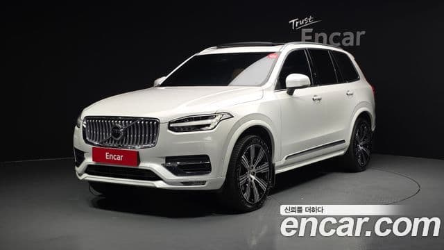 Volvo XC90 2023 — Фото 1/20