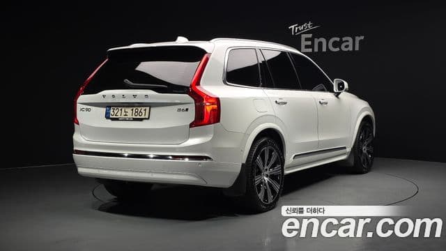 Volvo XC90 2023 — Фото 2/20