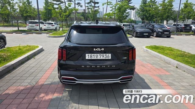 Kia Sorento 2022 — Фото 5/20