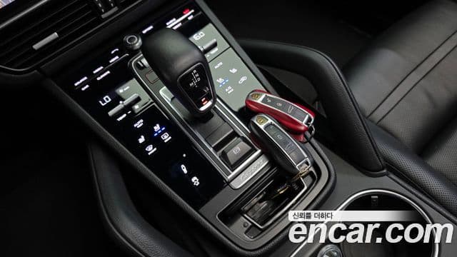 Porsche Cayenne 2019 — Şəkil 9/20