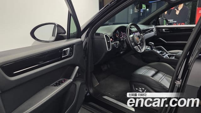 Porsche Cayenne 2019 — Şəkil 10/20