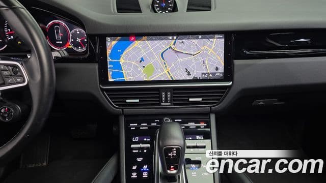 Porsche Cayenne 2019 — Şəkil 15/20