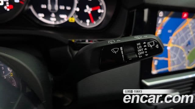 Porsche Cayenne 2019 — Photo 10/32
