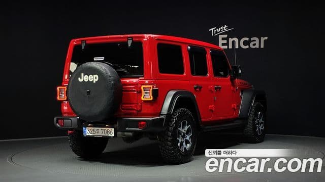 Jeep Wrangler 2021 — Фото 2/20