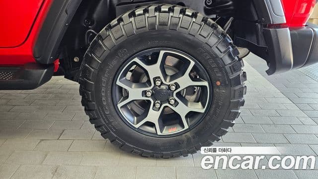 Jeep Wrangler 2021 — Photo 17/29