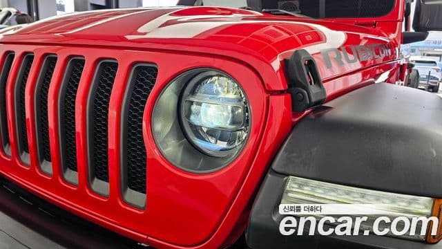 Jeep Wrangler 2021 — Photo 18/29