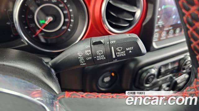 Jeep Wrangler 2021 — Photo 3/29