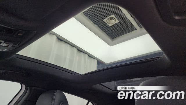 Mercedes-Benz GLA-Class 2018 — Photo 21/32