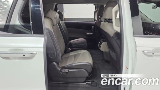 Kia Carnival 2023 — Şəkil 11/20