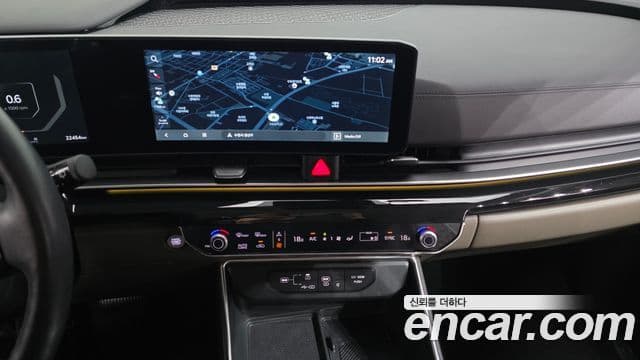 Kia Carnival 2023 — Şəkil 12/20
