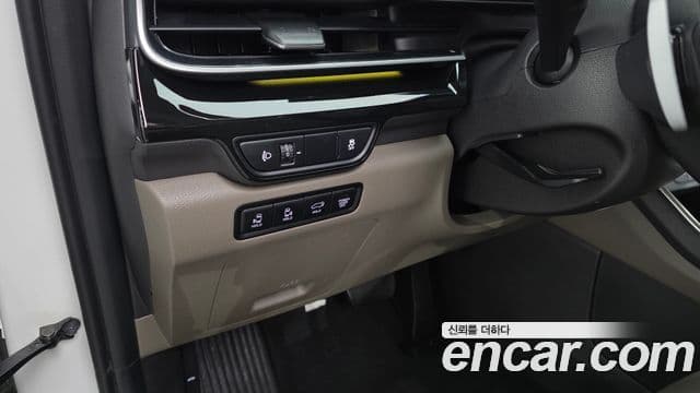 Kia Carnival 2023 — Şəkil 19/20