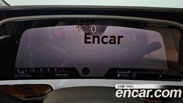 Cadillac Escalade 2023 — ფოტო 8/20
