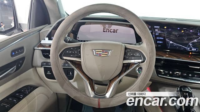 Cadillac Escalade 2023 — ფოტო 13/20