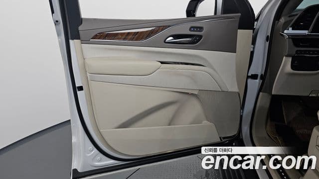Cadillac Escalade 2023 — Photo 3/39