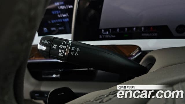 Cadillac Escalade 2023 — Photo 6/39