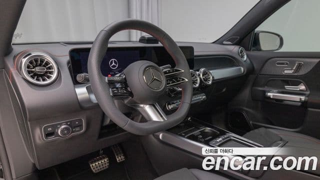 Mercedes-Benz EQB 2025 — ფოტო 18/19