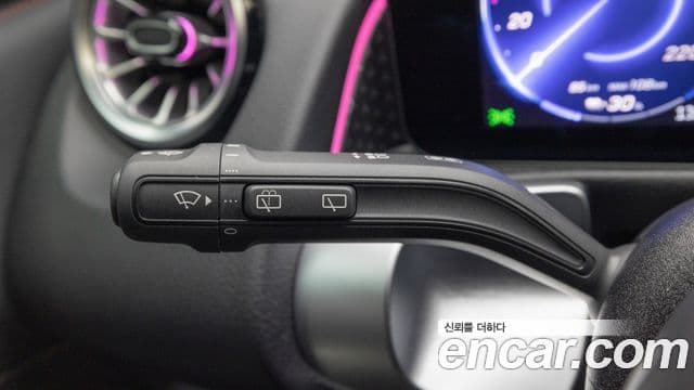 Mercedes-Benz EQB 2025 — ფოტო 13/19