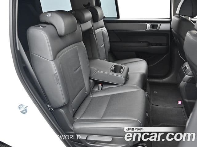 Hyundai Santa Fe 2023 — Şəkil 11/20