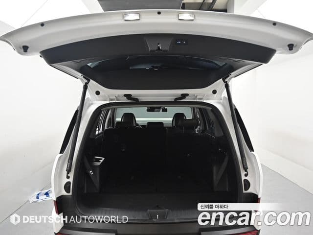 Hyundai Santa Fe 2023 — Şəkil 18/20
