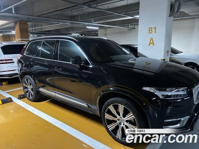 Volvo XC90 2023 — Şəkil 12/19