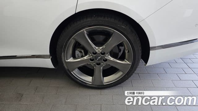 Genesis G80 2023 — ფოტო 8/34