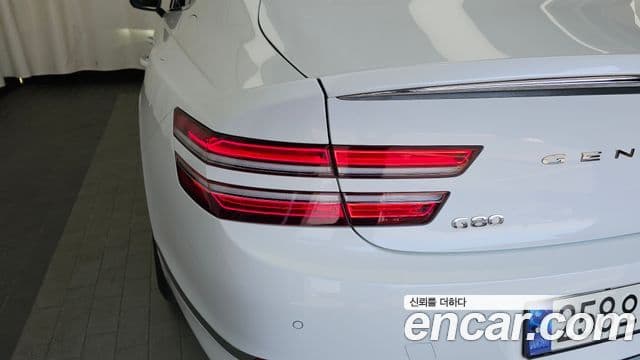Genesis G80 2023 — ფოტო 28/34