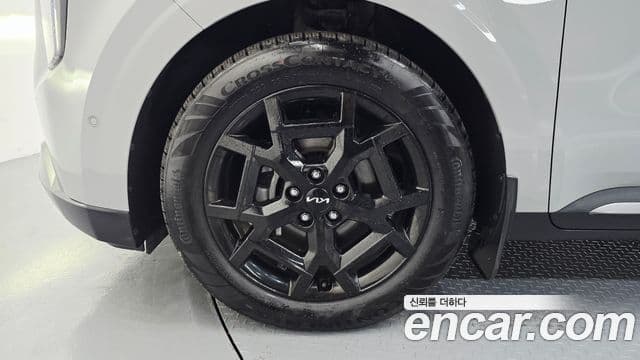 Kia Carnival 2024 — фото 5 из 20