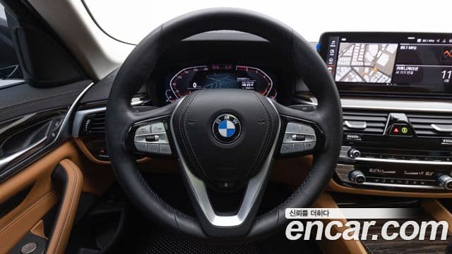 BMW 5 Series 2023 — Şəkil 12/20