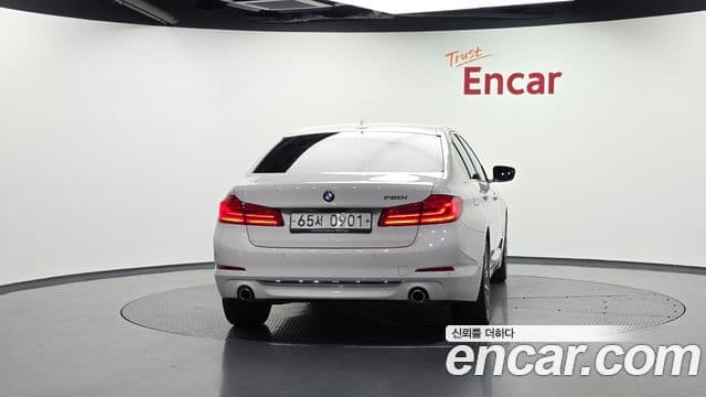 BMW 5 Series 2019 — Photo 20/20