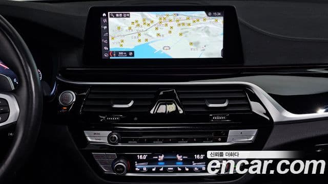 BMW 5 Series 2019 — Şəkil 14/20