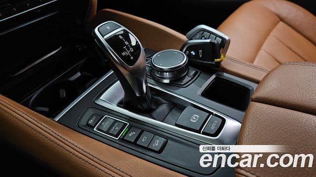 BMW X6 2018 — ფოტო 9/20