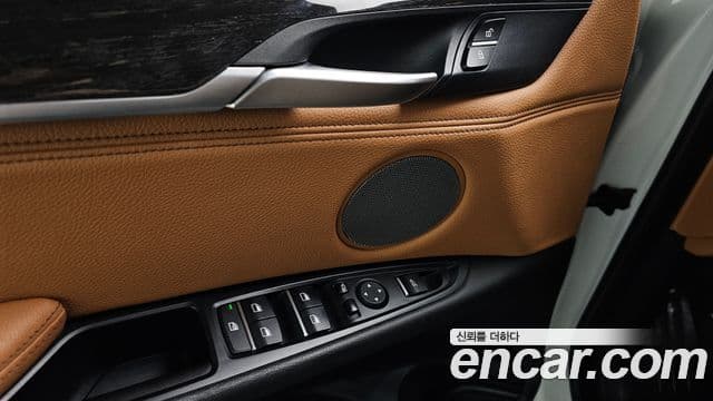 BMW X6 2018 — ფოტო 18/20