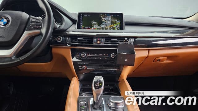 BMW X6 2018 — ფოტო 19/20