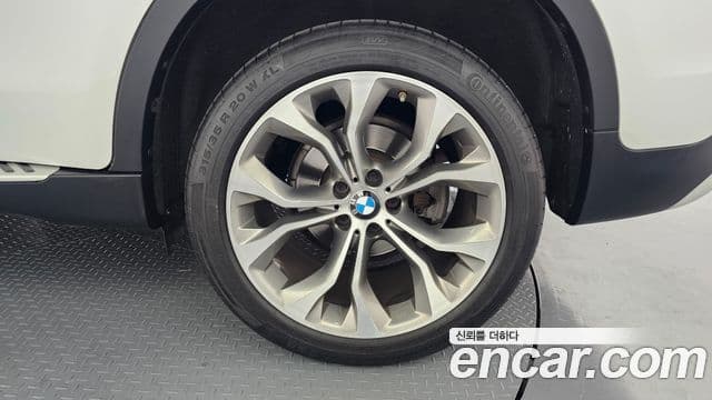 BMW X6 2018 — ფოტო 6/32