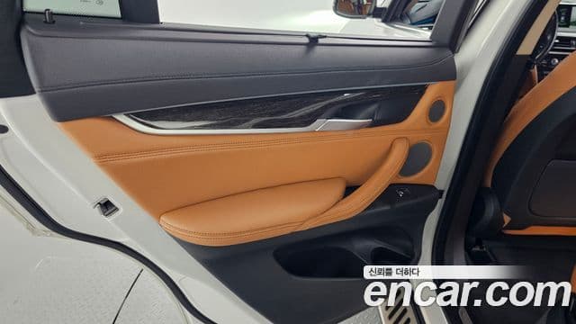 BMW X6 2018 — ფოტო 4/32