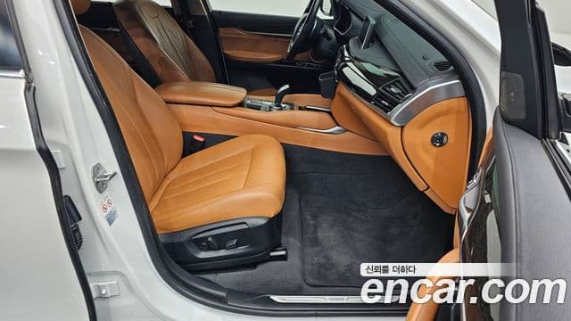 BMW X6 2018 — ფოტო 12/32