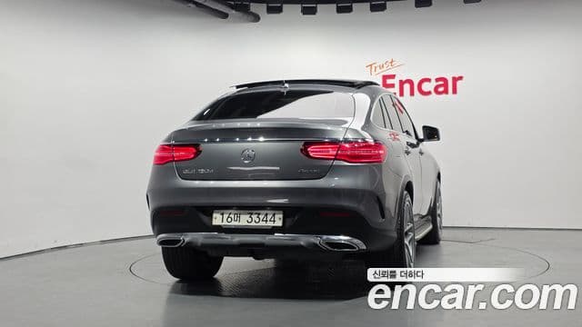 Mercedes-Benz GLE-Class 2018 — ფოტო 4/20
